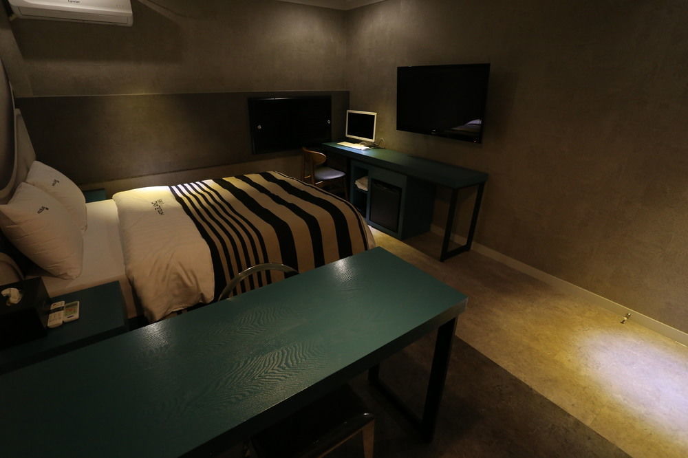 Ilsan Blanc Motel Kōyō Buitenkant foto